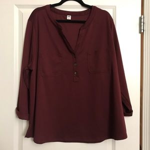 Old Navy XXL Maroon colored top, 3/4 sleeve, worn once!